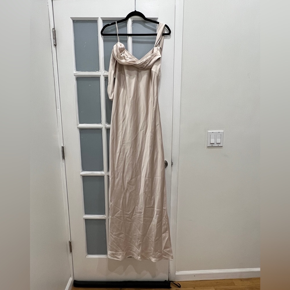 Fame & Partners Evening/Bridesmaid Gown - Picture 3 of 4